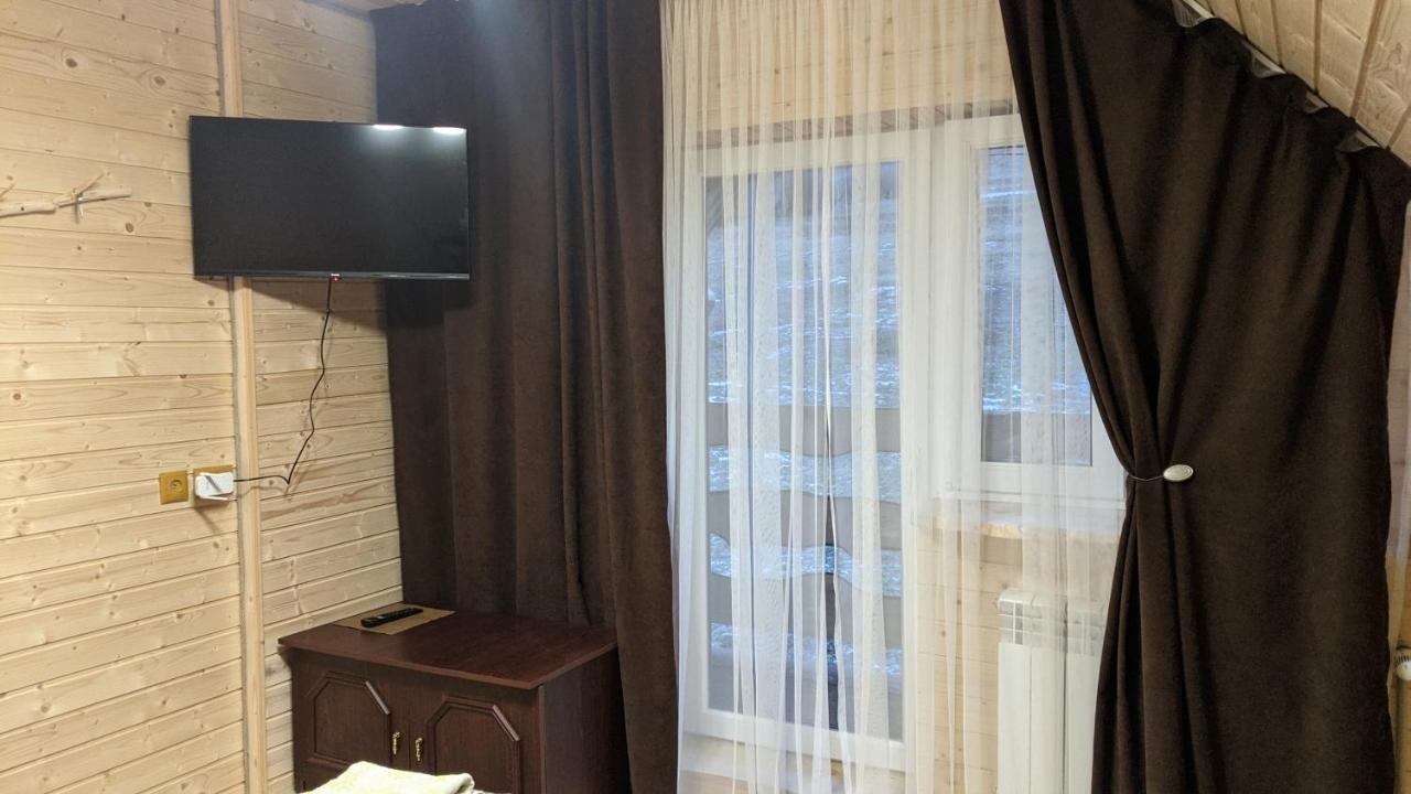 Gostynna Rodyna Hotel Izki Luaran gambar